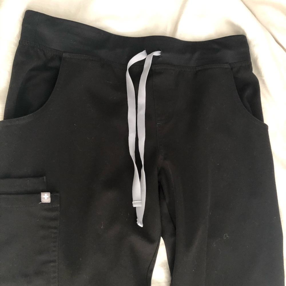 SOLD, FIGS S/R Black pants